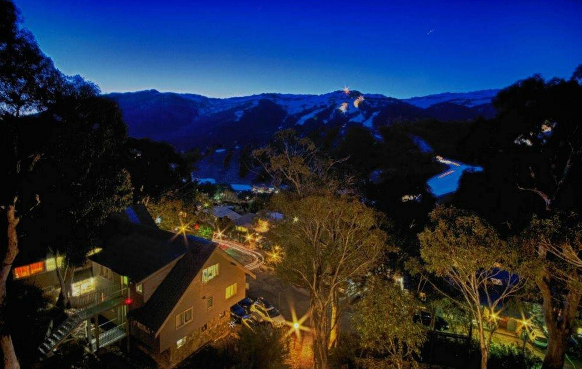 Winterhaus Lodge Thredbo Village Exterior photo