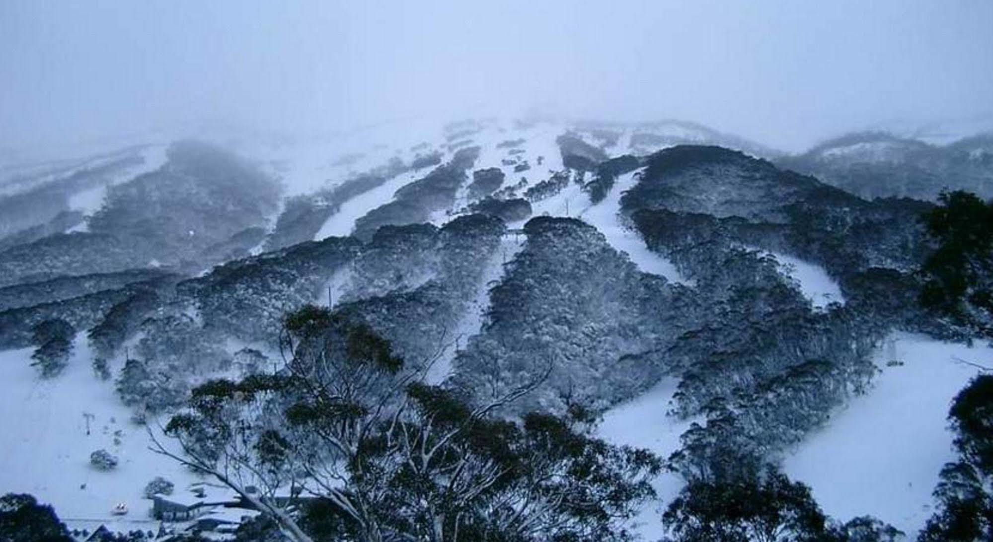 Winterhaus Lodge Thredbo Village Exterior photo